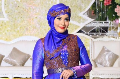 Terhipnotis Pesona Gatot Brajamusti, Elma Theana Cuek Gurunya Jadi Target Operasi Polisi