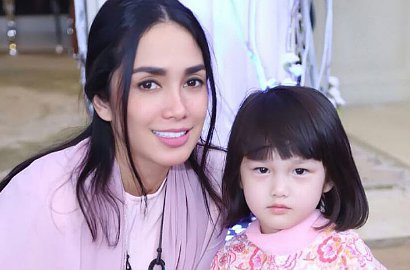 Anak-Anaknya Disebut Ngehits, Ussy Sulistiawaty: Mereka Ndeso Kayak Mamanya