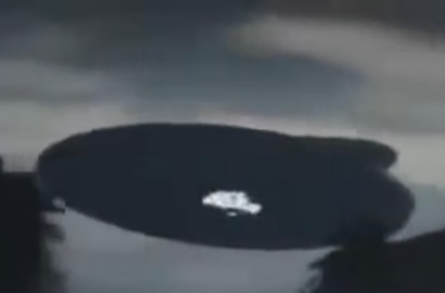 Beredar Video Benda Hitam Terbang di Langit Malaysia, UFO?