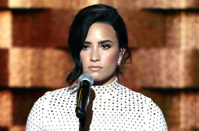 Diam-Diam Garap Lagu Baru, Demi Lovato Akhirnya Beri Bocoran Ini