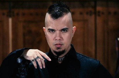 Ahmad Dhani Sesumbar Bakal Istikharah Jadi Cawabup, Netter: Yang Sabar Warga Bekasi