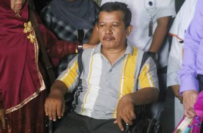 Sidang Perdana Kasus Pemukulan, AS Minta Maaf dan Cium Tangan Guru Dasrul