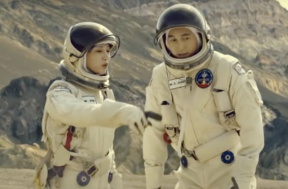 'Move On' dari Jin Goo, Kim Ji Won Kencan Sama Jung Woo Sung di Iklan Baru