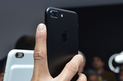 Apple Rilis iPhone 7 dan 7 Plus Tanpa Colokan Audio, Harganya?