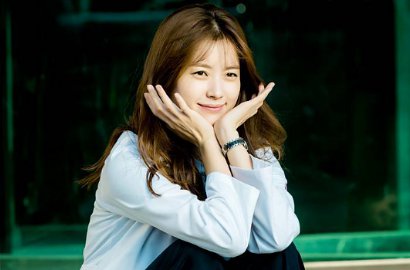 Ditodong Pistol 'Pembunuh', Han Hyo Joo Malah Pamer Pose Imut di BTS 'W'