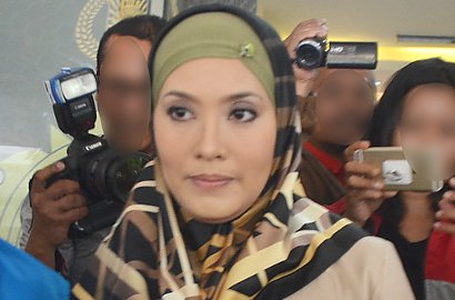 Dicecar 27 Pertanyaan, Elma Theana Ungkap Soal Kepemilikan Senjata Gatot