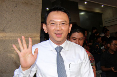 Nonton Bareng 'Warkop DKI Reborn', Ahok: Sampai Ngakak-Ngakak