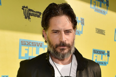 Terungkap, Ini Pemeran Deathstroke Musuh Bebuyutan di Film Solo 'Batman'