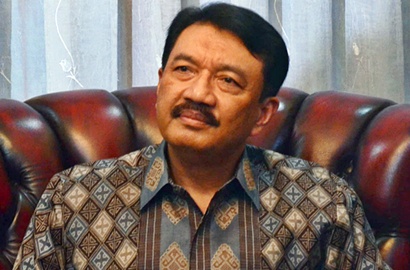 Mendadak Dilantik Jadi Kepala  BIN, Budi Gunawan Cium Tangan Megawati