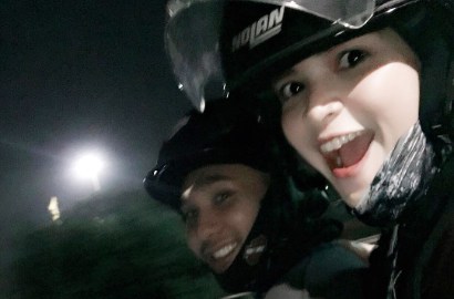 Enji Makin Bahagia Bareng Istri, Begini Reaksi Ayu Ting Ting?
