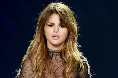 Ganti Nomor Ponsel, Selena Gomez Menghindar Dari Justin Bieber?