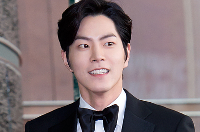 Hong Jong Hyun Beberkan Alasan Pakai Anting Gede di 'Scarlet Heart'
