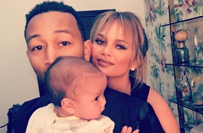Istri John Legend Pamer Momen Manis Usai Melahirkan, Netter: Keluarga Bahagia