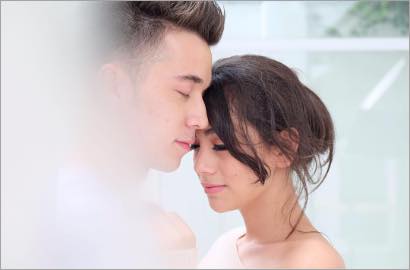 Dimabuk Asmara, Celine Tulis Kalimat Romantis Ini Untuk Steven William