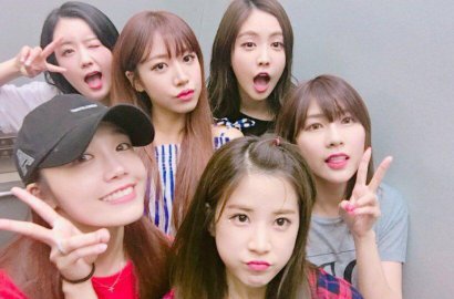 Rilis Teaser 'Only One', A Pink Tampil Cantik di Bawah Sinar Matahari