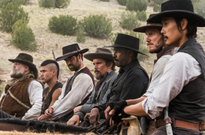 Kocak, Ethan Hawke Sebut 'The Magnificent Seven' Film untuk Donald Trump