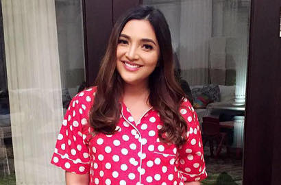 Karena Foto Ini, Ashanty Disebut Mirip Nyonya Kompeni Hingga Kate Winslet
