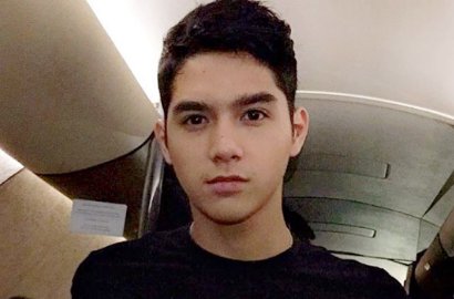 Maia Makin Tajir, Kaos Oblong Al Ghazali Punya Harga Fantastis
