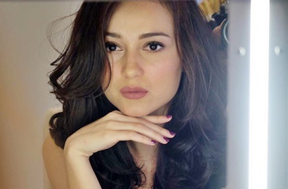 Julie Estelle Bangga Lakoni Adegan Laga Tanpa Stunt Man di 'Headshot'