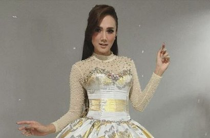 Ditemani Dhani, Mulan Akur Bareng El dan Dul Nonton Konser Queen