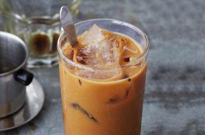 Tim Puslabfor Uji Coba Kopi Vietnam Bersianida di Kafe Olivier, Ini Hasilnya