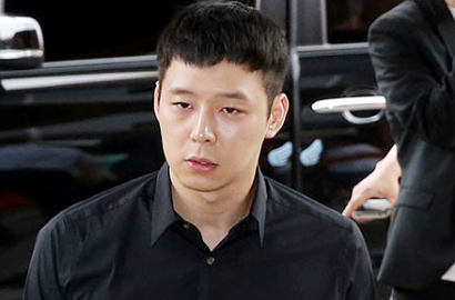 Sidang Perdana Kasus Micky Yoochun vs 'A' Ditunda