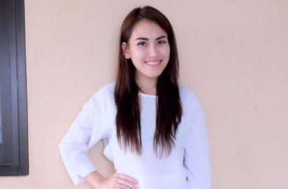 Pamer Foto Pakai Mukena, Netter Suruh Ayu Ting Ting Tobat dan Jauhi Raffi Ahmad