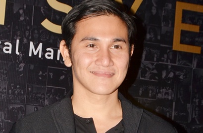 Jadi Sosok Legendaris, Vino Bastian Bakal Nyanyi di Film 'Chrisye'?