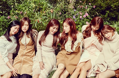 Nuansa Hitam Putih, A Pink Tampak Cantik dan Modern di Teaser Foto 'Pink Revolution'
