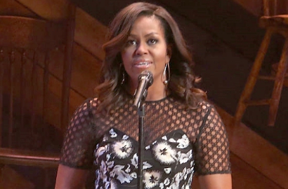 Email Pegawai AS Diretas, Foto Paspor Michelle Obama Tersebar Viral