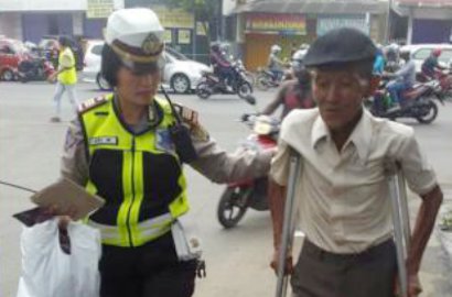 Kasihan, Kakek 85 Tahun Ini Mau ke Jakarta Malah Nyasar di Bekasi