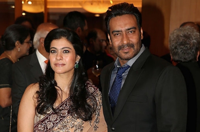 Tampil Cantik dengan Sari, Kajol Temani Suami Kerja Sambil 'Kencan' di New York