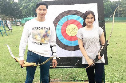 Diam-Diam, Adly Fairuz Pacari Pesinetron Cantik Angbeen Rishi
