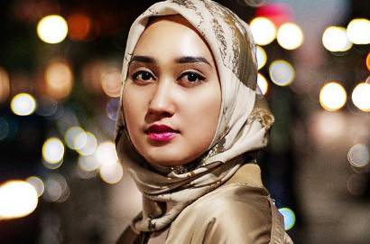 Tak Menyesal Cerai, Dian Pelangi Akui Hubungan dengan Mantan Suami Masih Baik