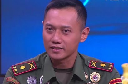 Berat Tinggalkan Militer, Agus Yudhoyono Dipaksa Ikut Pilgub DKI?