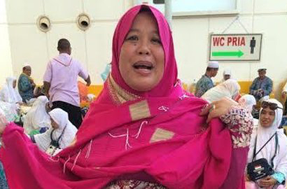 Kocak, Begini Aksi Unik Jemaah Haji Demi Sembunyikan Barang Bawaan
