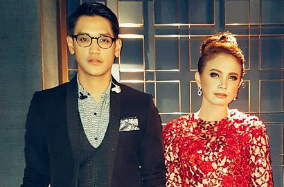 Wow, Afgan Beri Hadiah Rossa Kalung Berlian Senilai Rp 600 Juta?