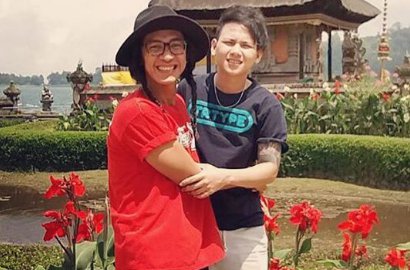 Aming Unggah Foto Istri Asyik Mandi, Netter: Seksi Sekali