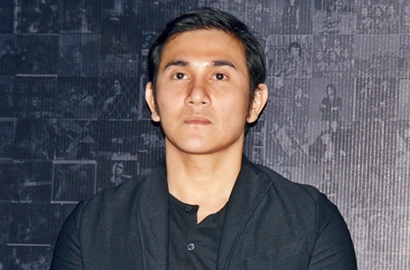 Bikin Penggemar Antusias, Beredar Foto Vino Bastian Jadi 'Chrisye'