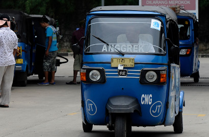 11 Tahun Hidup di Bajaj, Kisah Ayah dan Anaknya Ini Menyentuh Publik