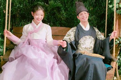 Adu Kening di 'Moonlight', Park Bo Gum-Kim Yoo Jung Bikin Histeris