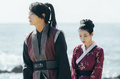 Lee Jun Ki 'Payungi' IU di 'Scarlet Heart Ryeo' Ikuti Versi Tiongkok, Romantis Mana?