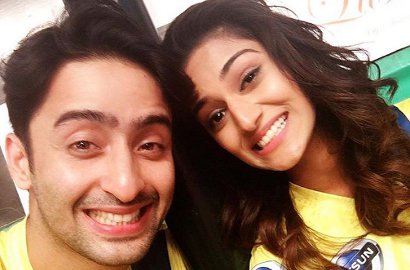 Awas Baper, Intip Foto Pernikahan Shaheer-Erica Fernandes di Serial 'Kuch Rang'
