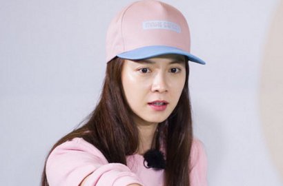 Pakai Lipstik Merah Merona, Cerianya Song Ji Hyo di 'My Wife Is Cheating'