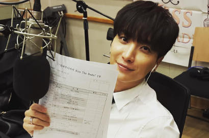 Sedih, Leeteuk Foto Bareng ELF Sebelum Tinggalkan 'Sukira'