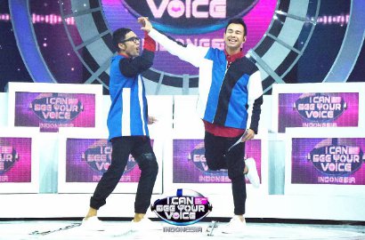 Raffi-Indra Herlambang Diminta Contoh Leeteuk SuJu Cs Saat Pandu 'I Can See Your Voice'