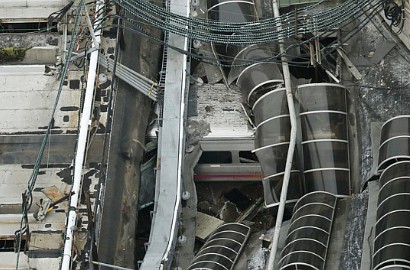 Kereta Tabrak Stasiun di AS Hingga Porak Poranda, 1 Orang Tewas 114 Luka