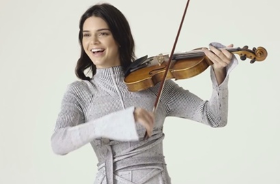 Ditantang Lakukan 9 Hal 'Langka', Begini Kocaknya Aksi Kendall Jenner