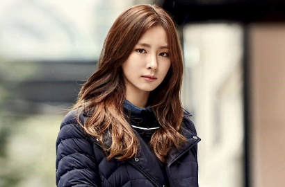Shin Se Kyung Suka Ngobrol dengan Teman Sekolah dan Idolakan Penyanyi Ini