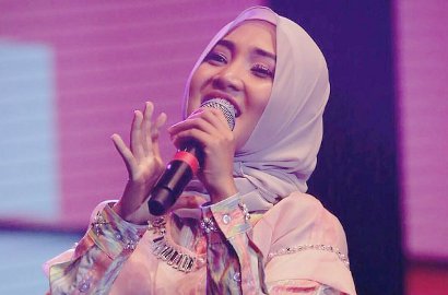 Menang di BAMA Music Awards, Fatin Bangga Bawa Piala